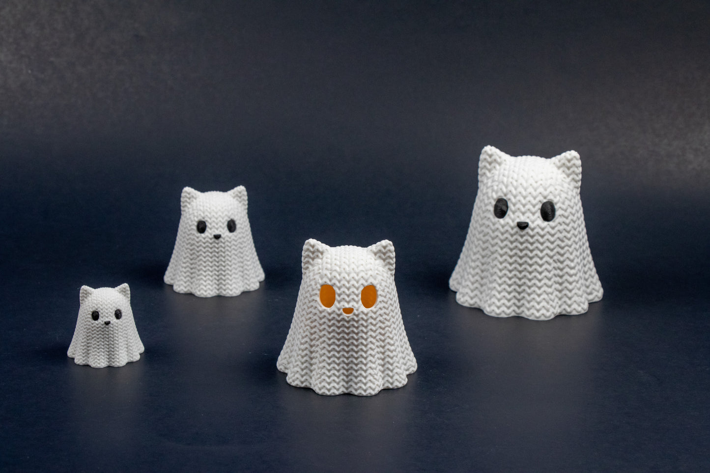 Ghost Cat – Crochet-Style 3D Printed Figure – Customization Available!