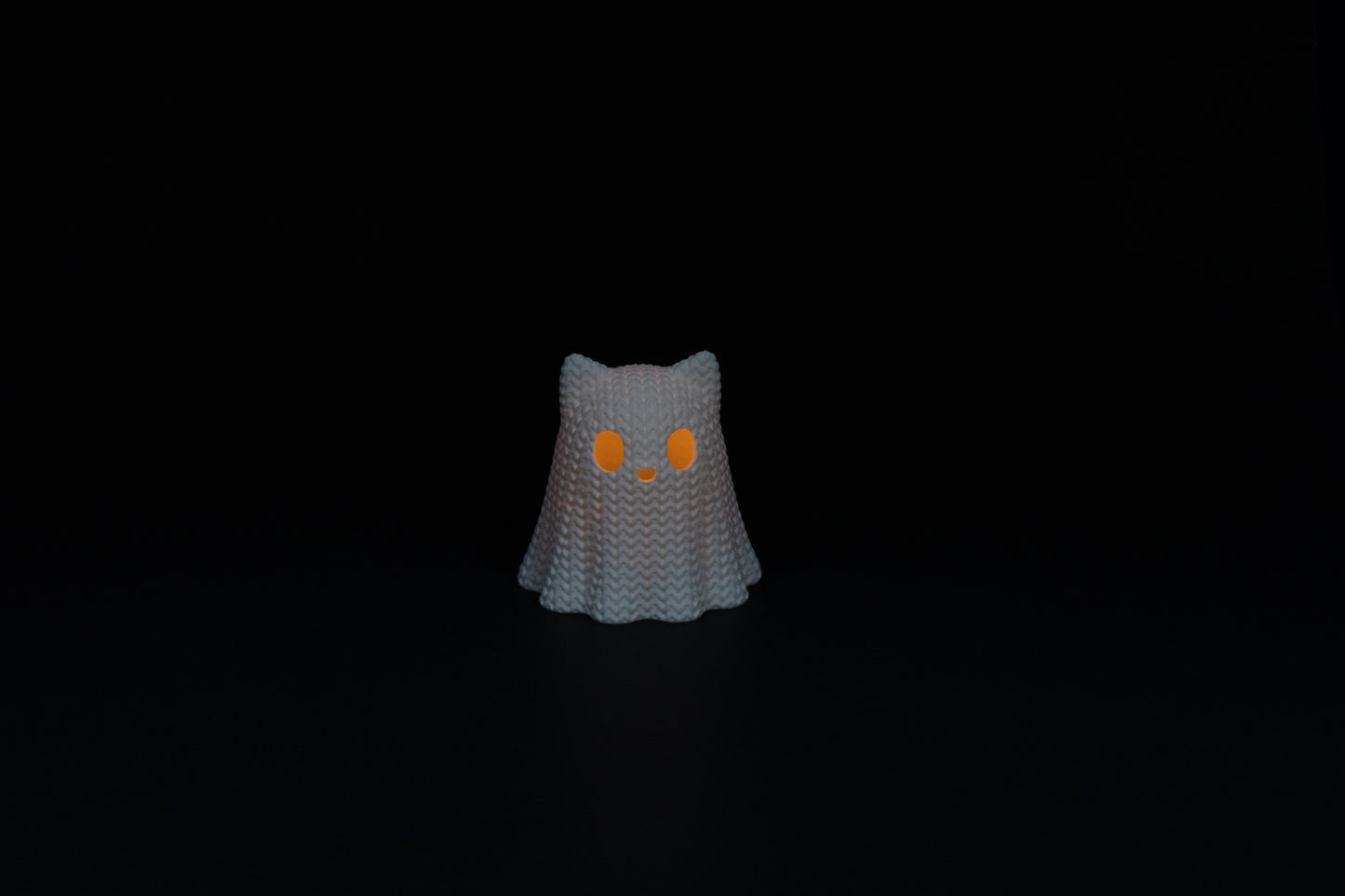 Ghost Cat – Crochet-Style 3D Printed Figure – Customization Available!