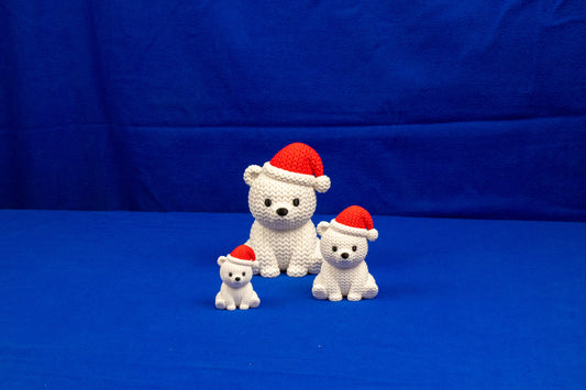 Arctic Knit Bear – 3D Printed Winter Decor (Santa Hat)