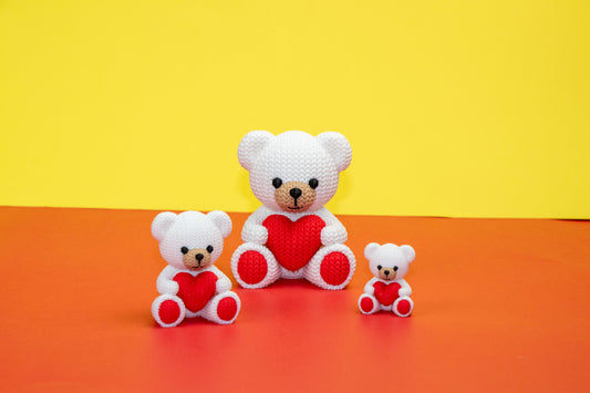 Crochet-Style Bear with Heart – 3D Printed Decor