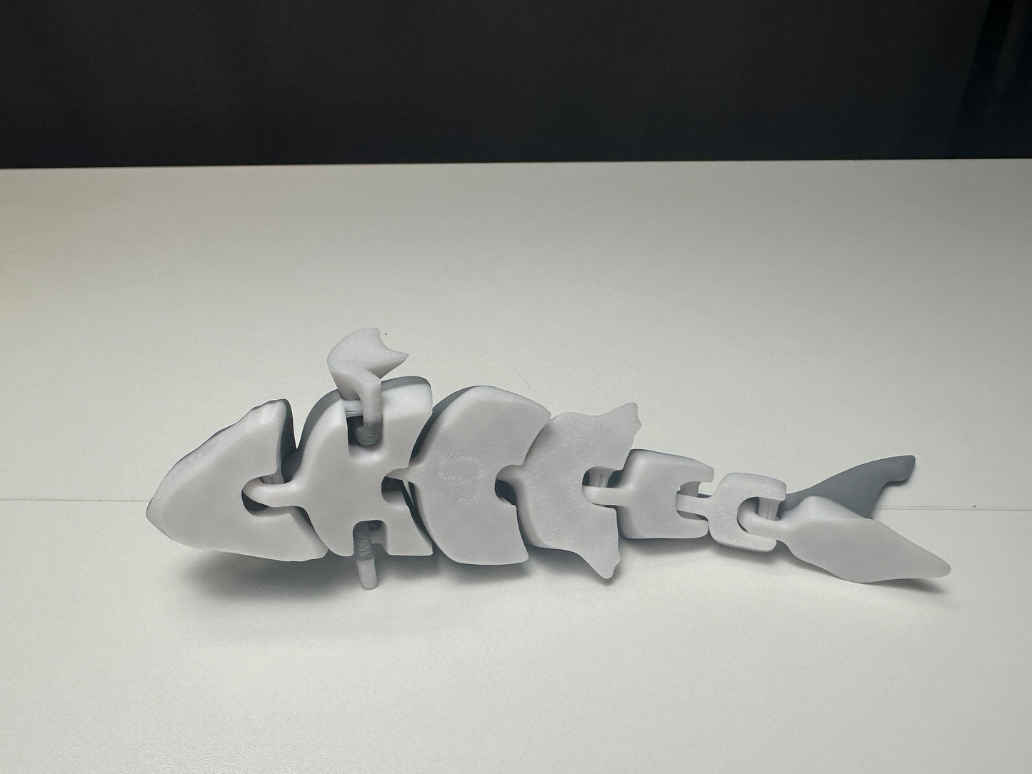 Great White Shark Figurine – Articulated Ocean Display | 3D Printed & Hand-Finished