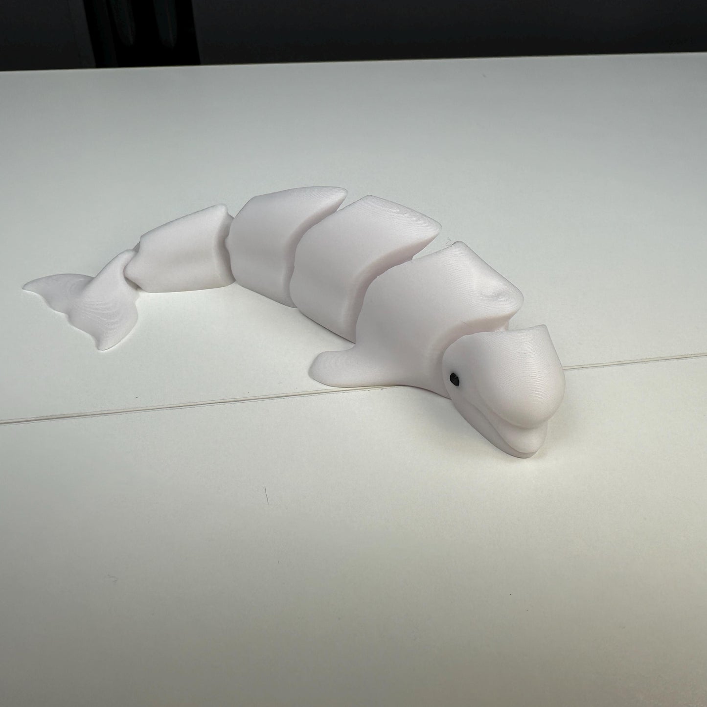Beluga Whale Figurine – Articulated Ocean Decor | 3D Printed