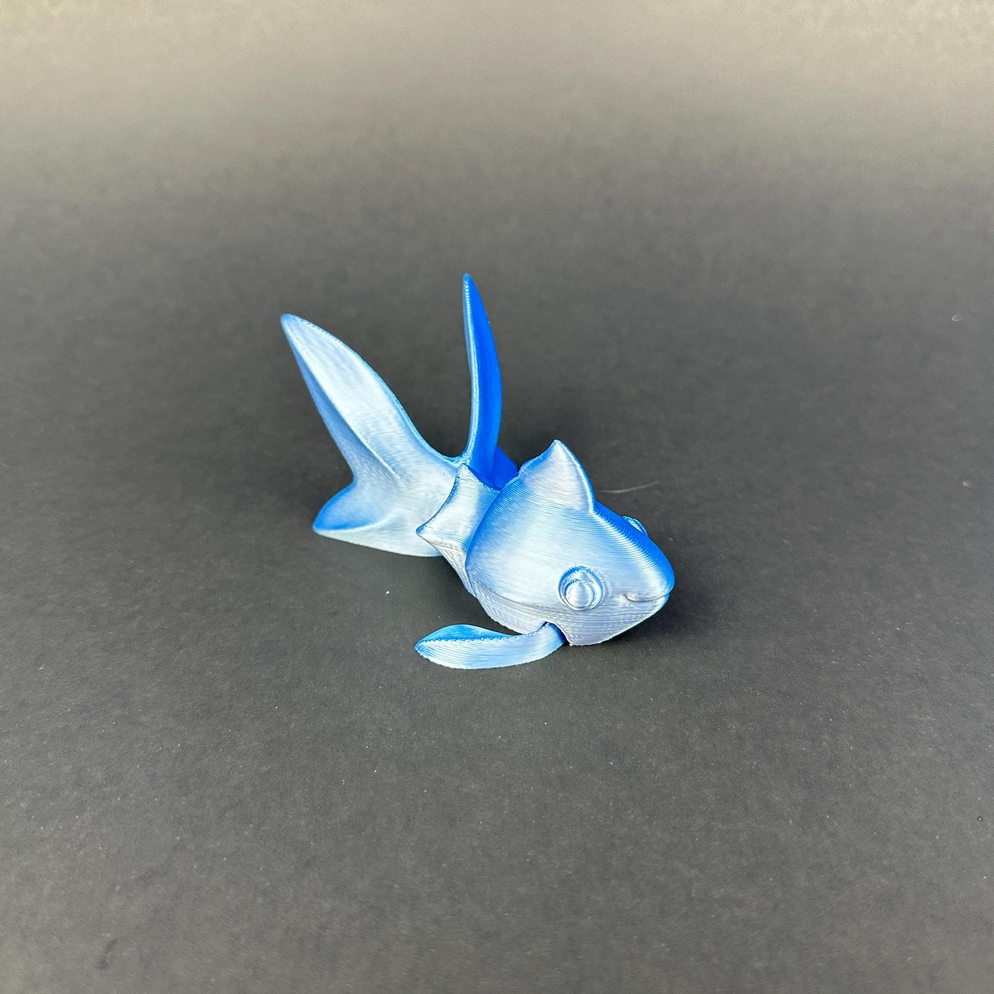 Goldfish Figurine – Articulated Desktop Accent | 3D Printed & Hand-Finished