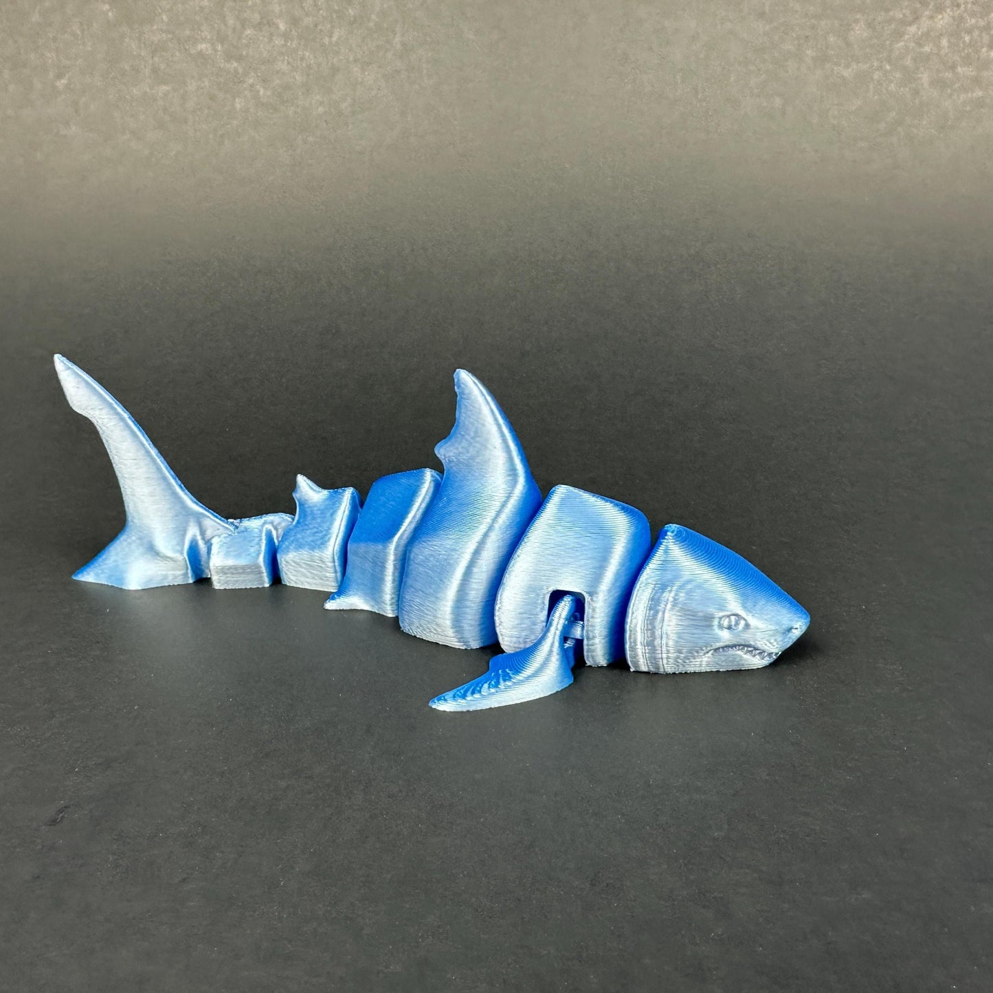 Great White Shark Figurine – Articulated Ocean Display | 3D Printed & Hand-Finished