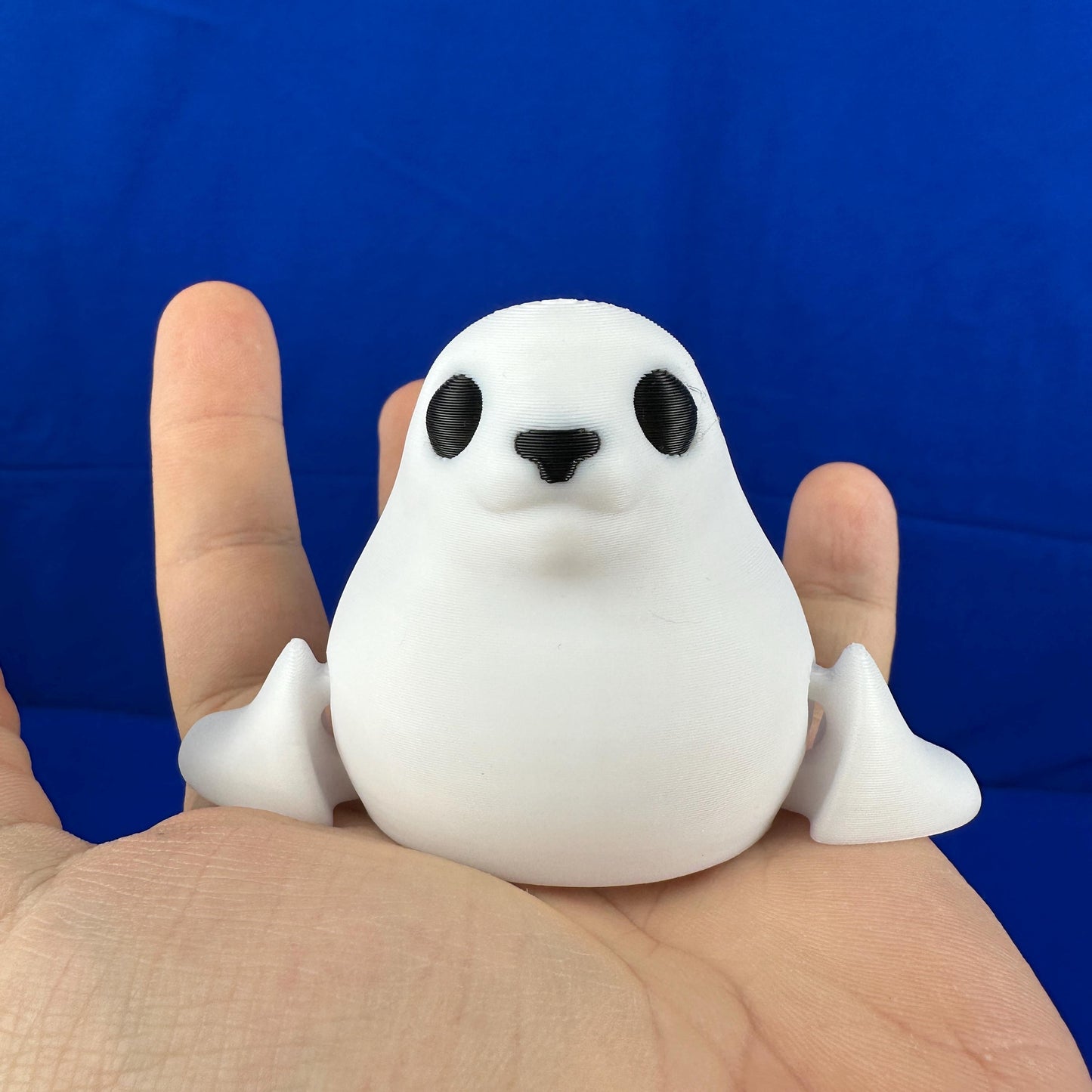 Sea Pup Figurine – Articulated Seal Display | 3D Printed & Hand-Finished