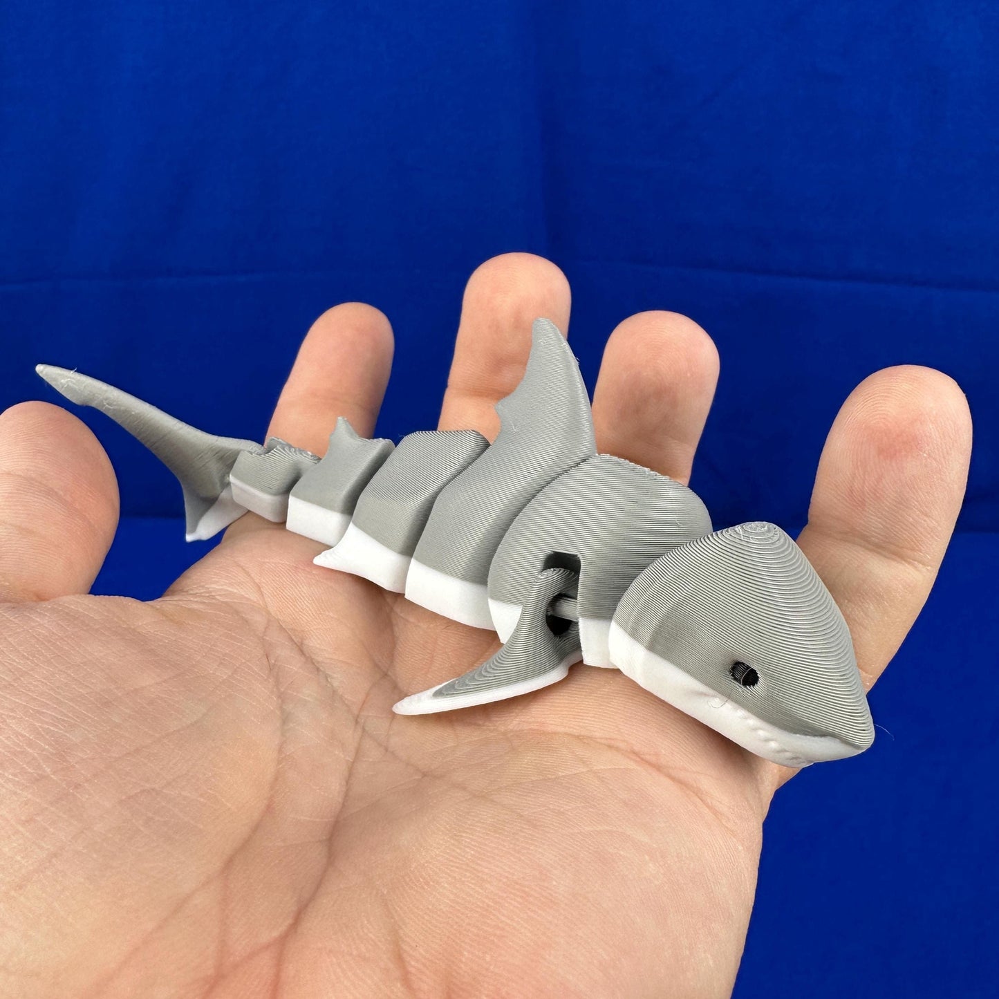 Great White Shark Figurine – Articulated Ocean Display | 3D Printed & Hand-Finished
