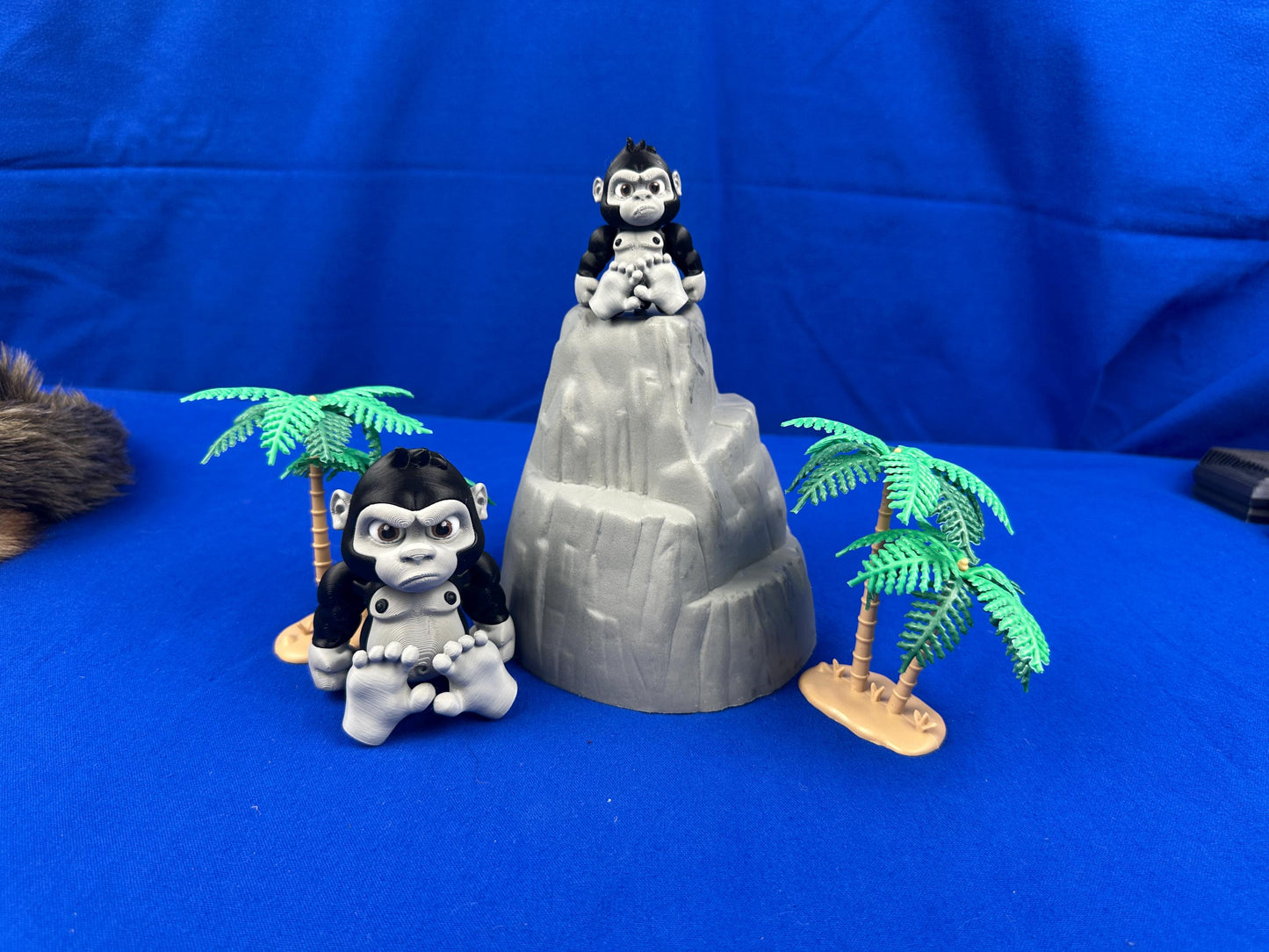 Articulated Gorilla – Collectible with Playful Personality - 3D Printed
