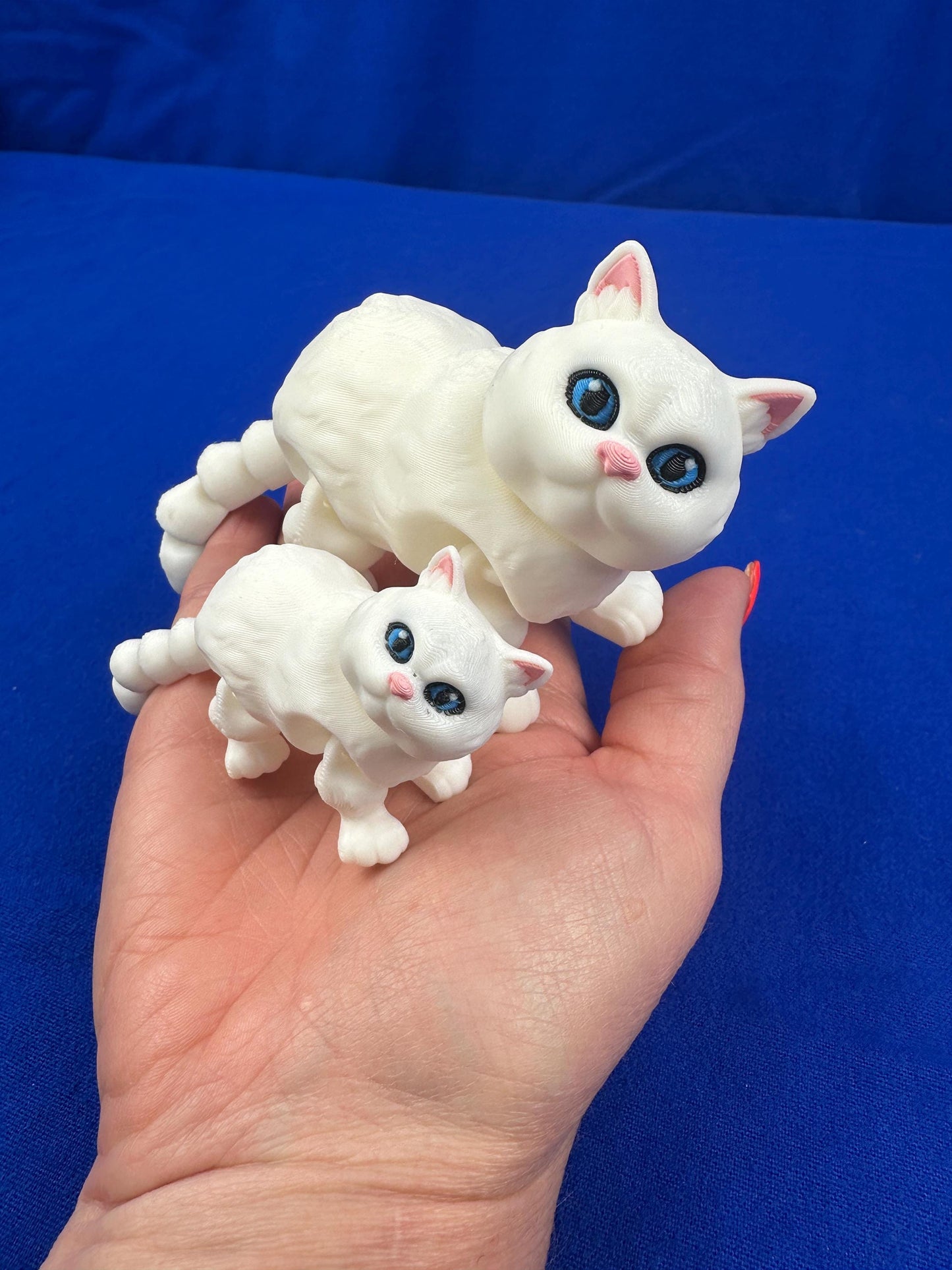 Articulated Cat – Poseable Desk Companion in Two Sizes - 3D Printed