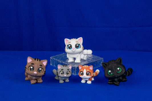 Moon-Eyed Cat – 3D Printed Figurine in 5 Styles – Customization Available!