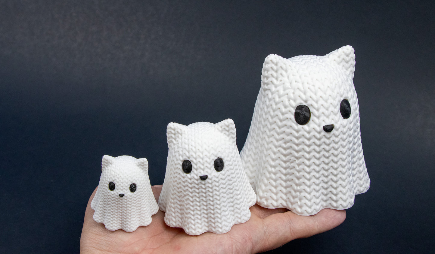 Ghost Cat – Crochet-Style 3D Printed Figure – Customization Available!