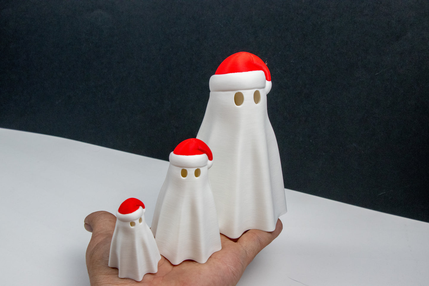 3D Printed Christmas Ghost – Festive Holiday Decor with Sit/Stand Display Options