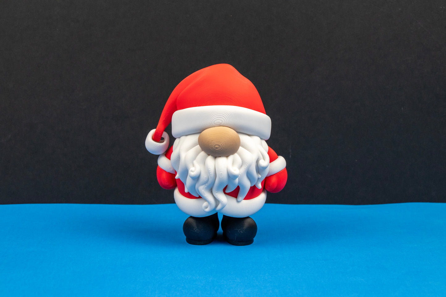 Santa Holiday Gnome Figurine – 3D Printed Winter Shelf Display