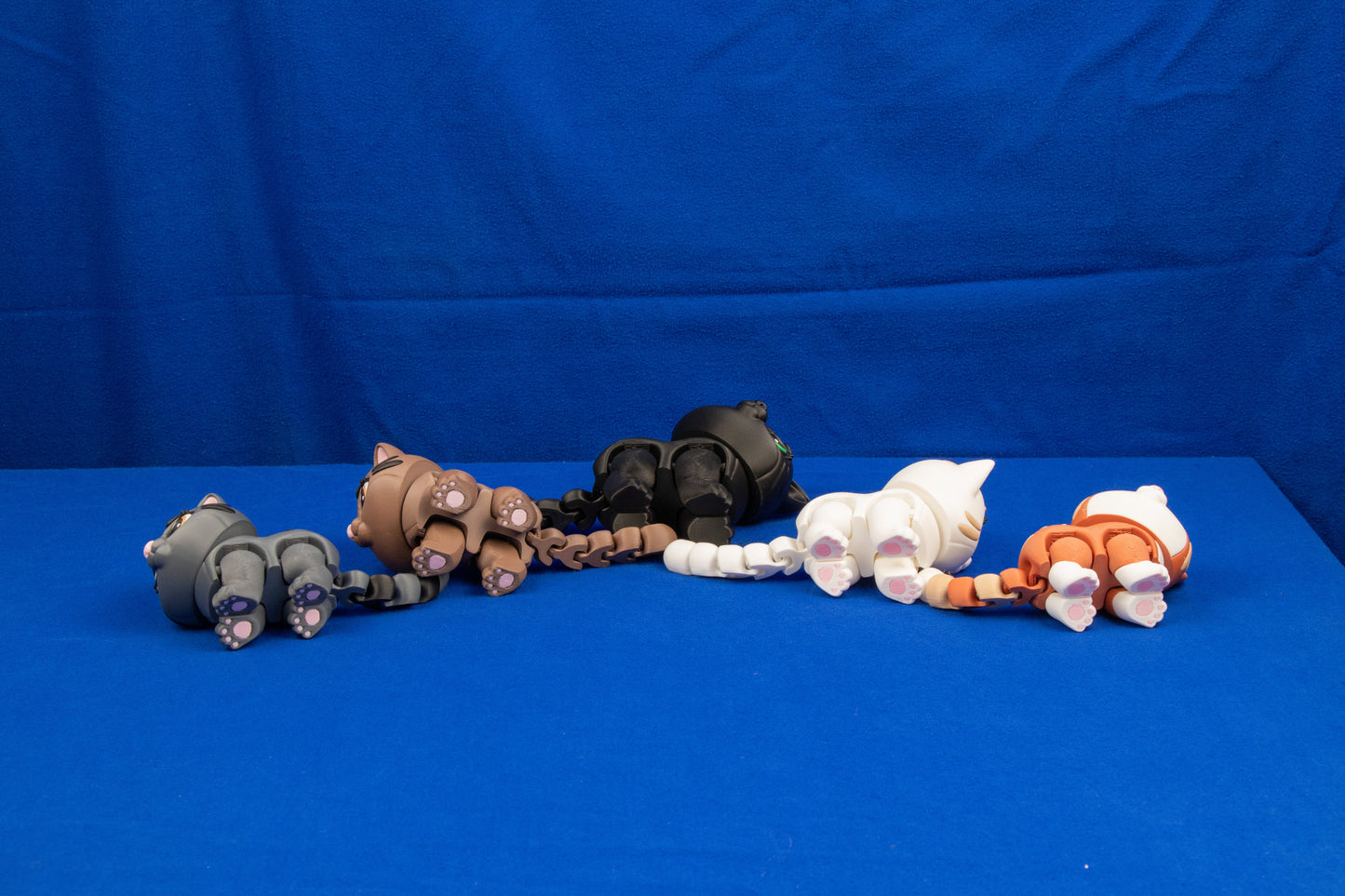 Moon-Eyed Cat – 3D Printed Desk Companion – Toe Bean Variants Available!