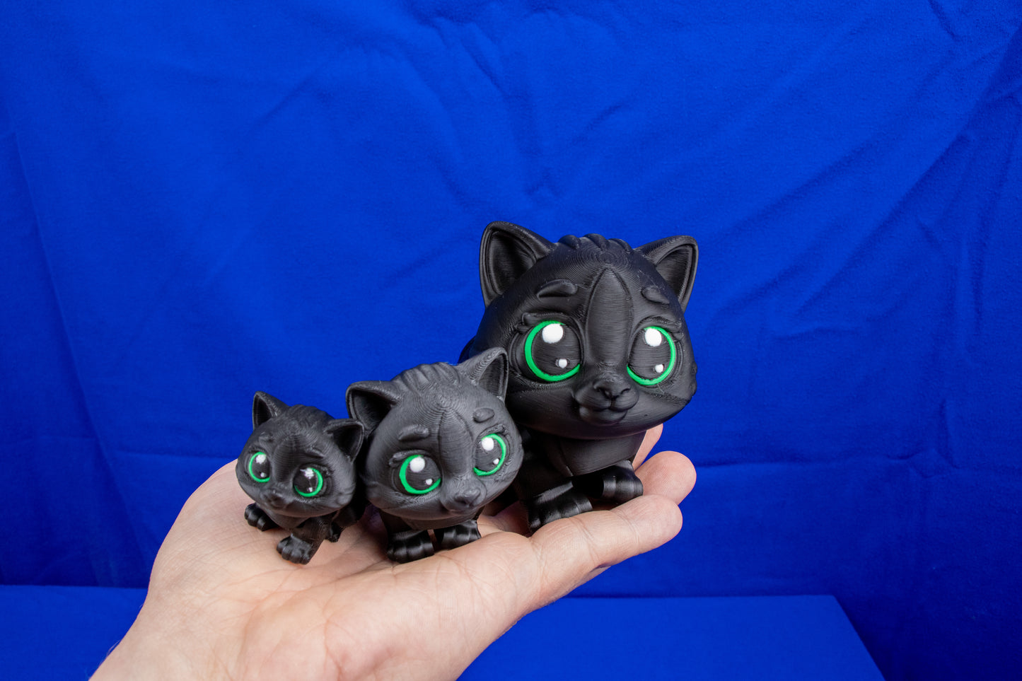 Moon-Eyed Cat – 3D Printed Desk Companion – Toe Bean Variants Available!