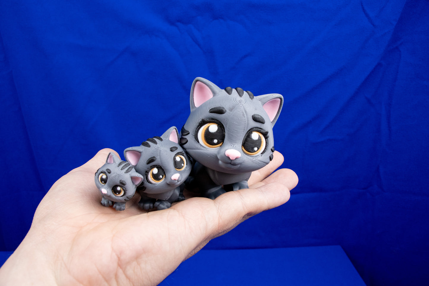 Moon-Eyed Cat – 3D Printed Desk Companion – Toe Bean Variants Available!