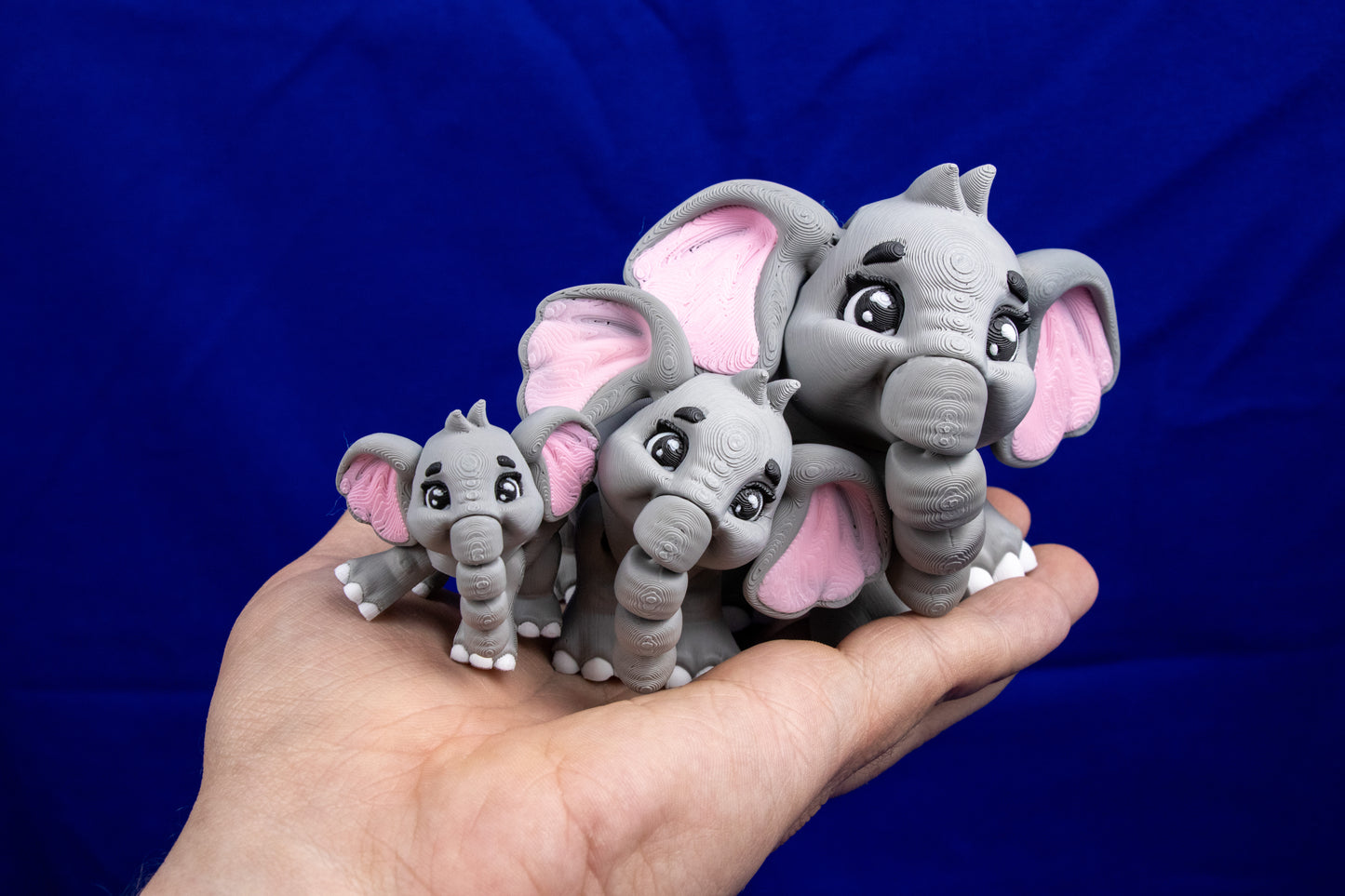🐘 Articulated Elephant – Poseable Desk Decor in Three Sizes