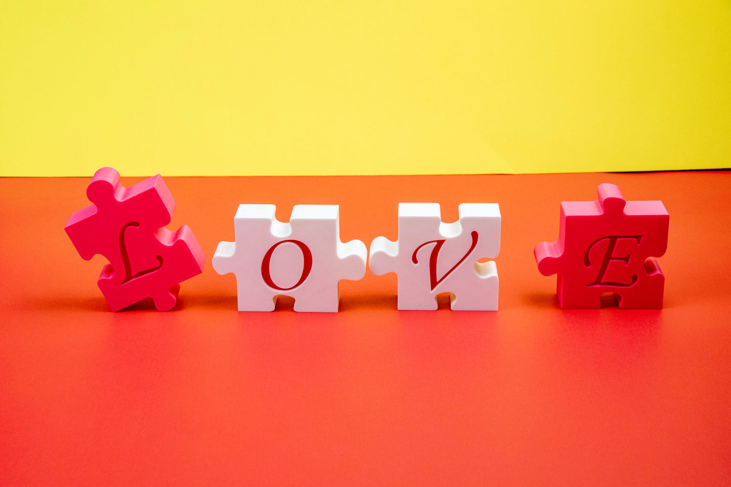 LOVE Puzzle Decor – Interlocking 3D Printed Word Display