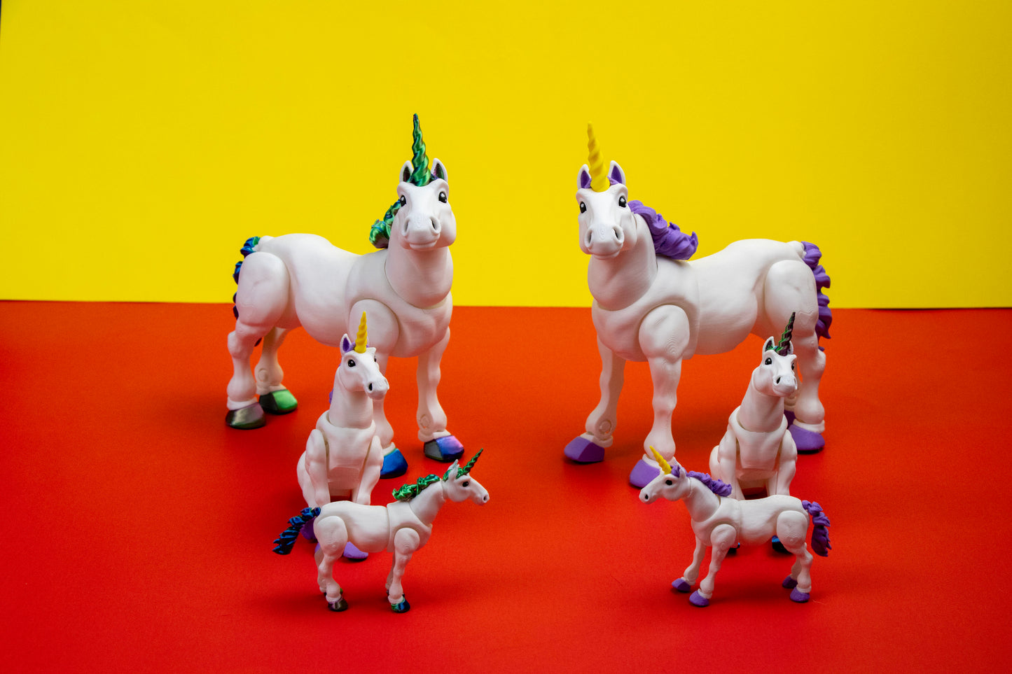 Articulated Unicorn Figurine – Poseable 3D Printed Desk & Shelf Decor – Customization Available