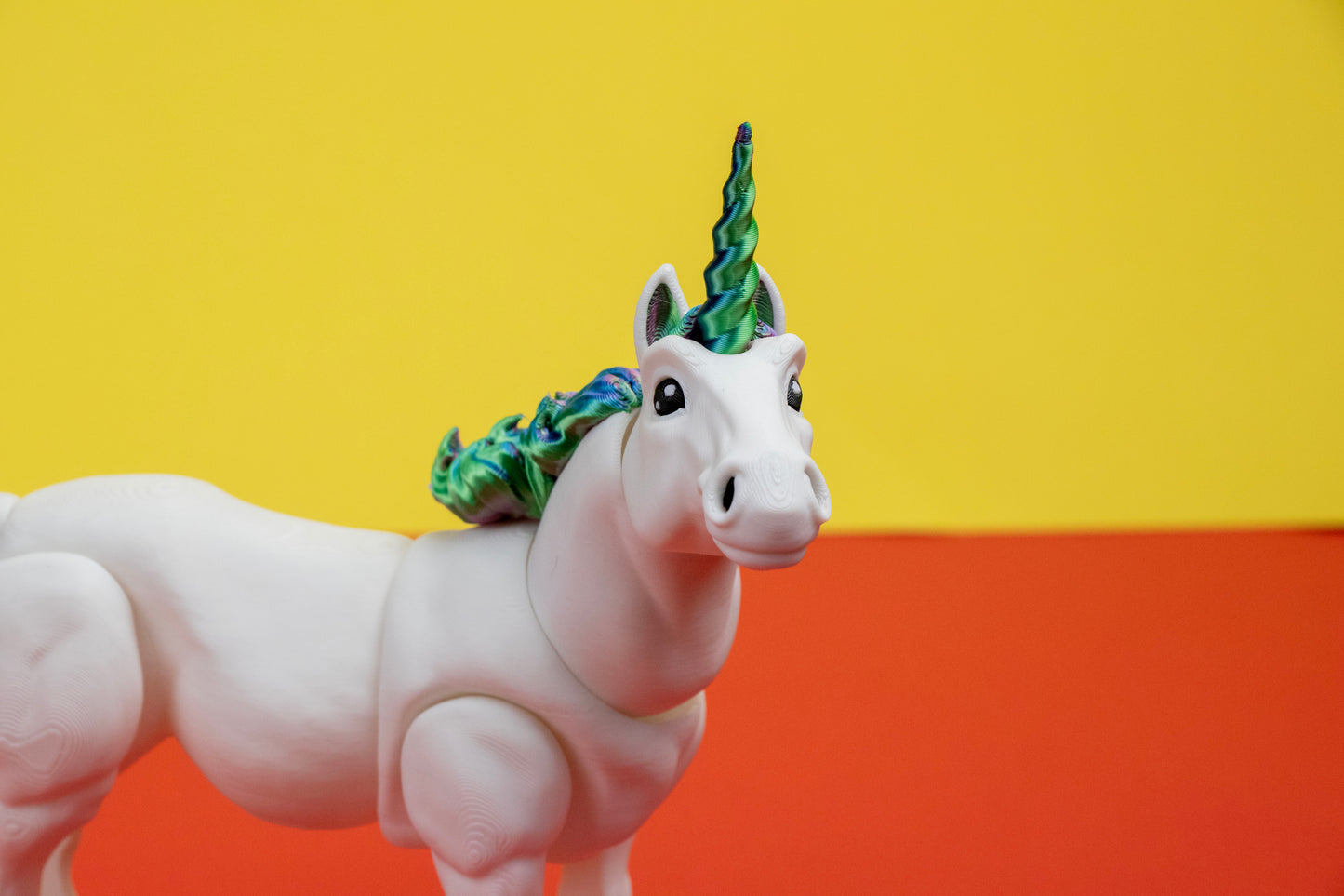 Articulated Unicorn Figurine – Poseable 3D Printed Desk & Shelf Decor – Customization Available