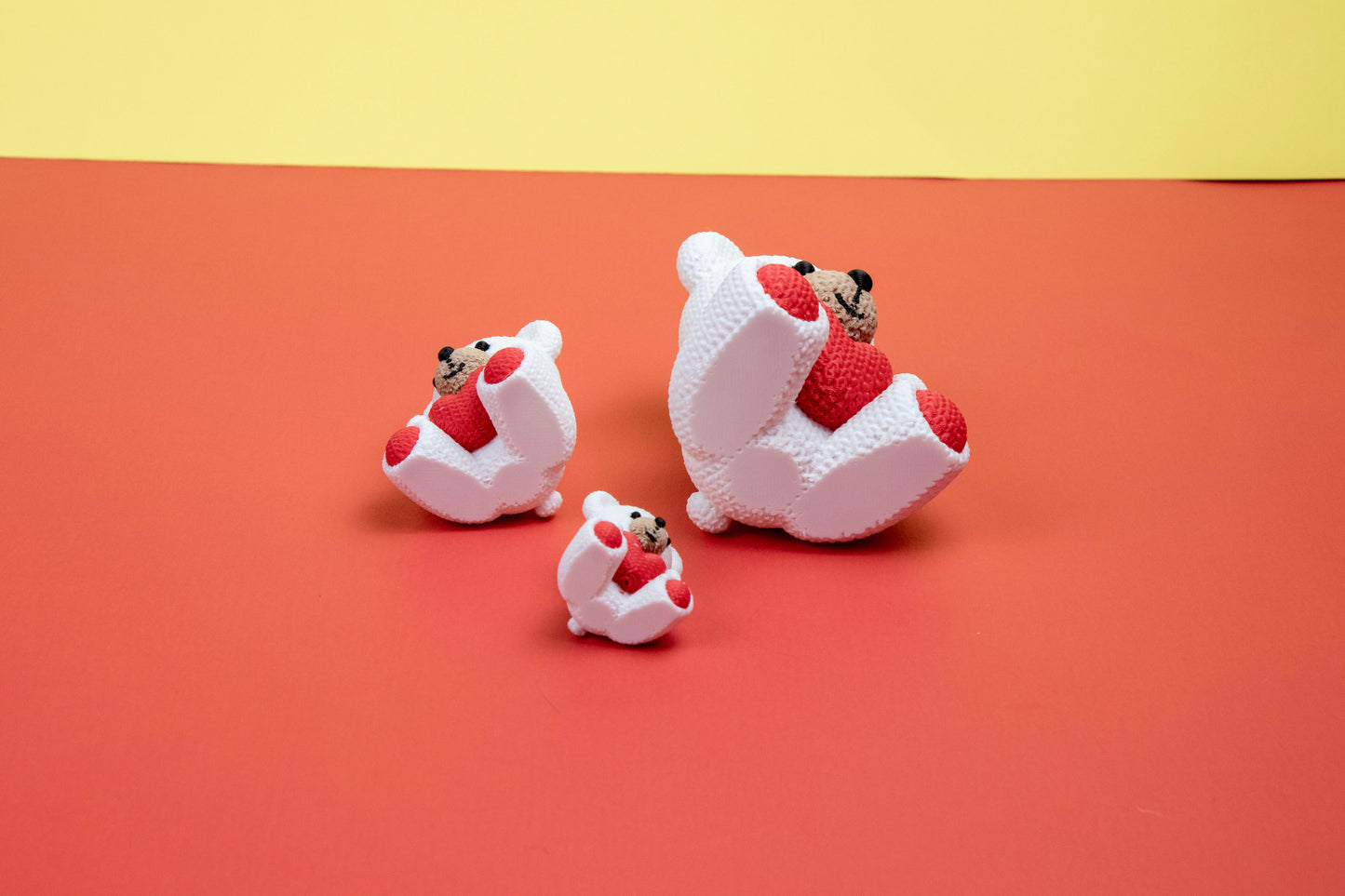 Crochet-Style Bear with Heart – 3D Printed Decor