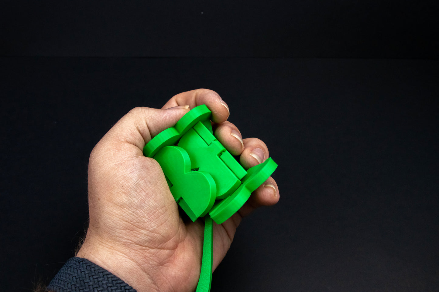 Lucky in Love Decor Set – Articulated Four Leaf Clover Fidget & Love Sign – Customization Available