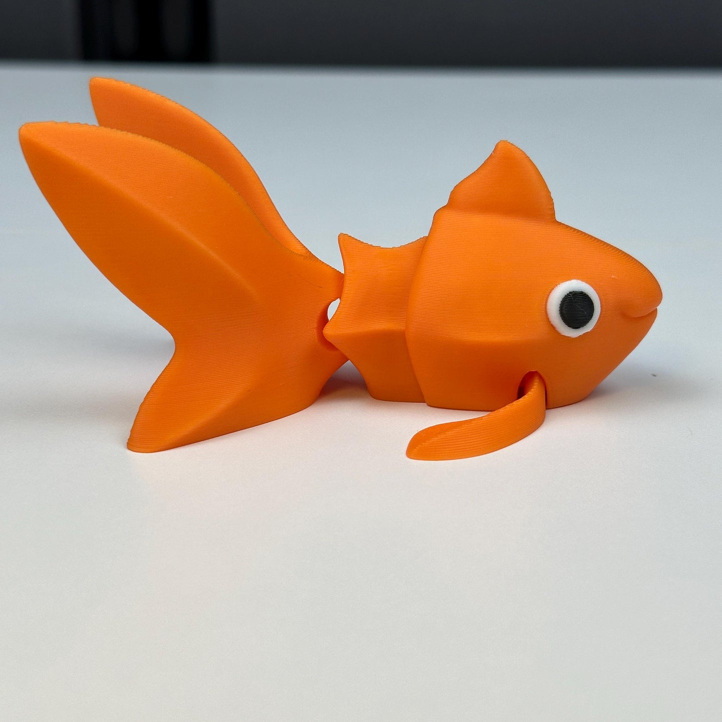 Goldfish Figurine – Articulated Desktop Accent | 3D Printed & Hand-Finished